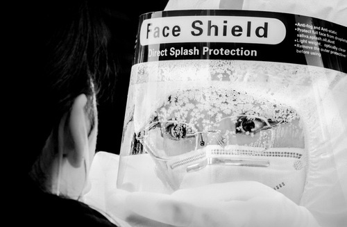 一等獎(jiǎng) 《守護(hù)你是最美的人》作品編號(hào):10247賽區(qū):山東 一等獎(jiǎng) 《守護(hù)你是最美的人》作品編號(hào):10247賽區(qū):山東